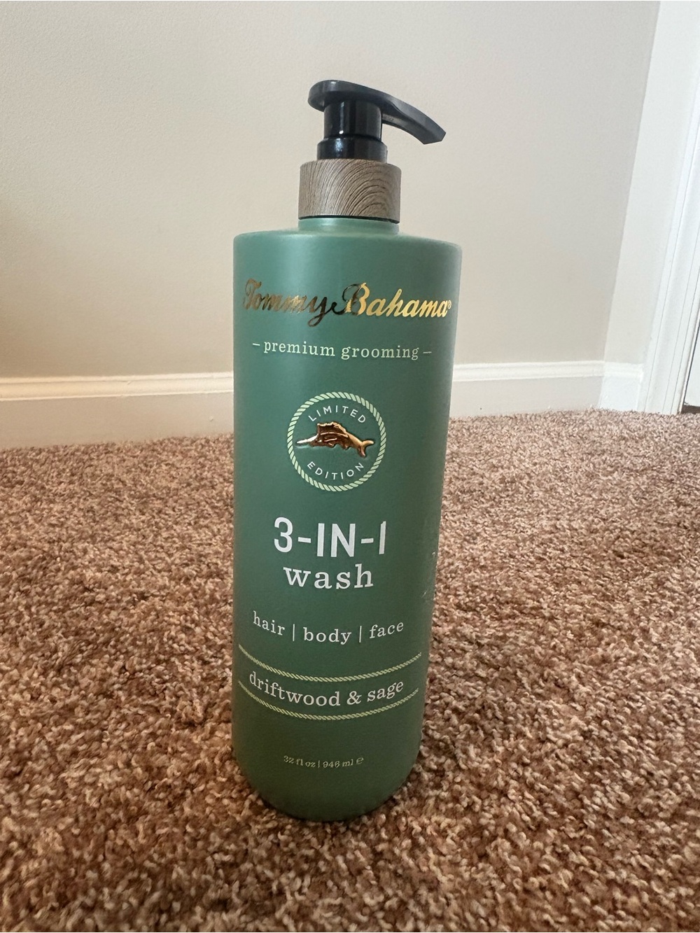 Tommy Bahama Driftwood & Sage 3-in-1 Wash - Green with Gold Logo